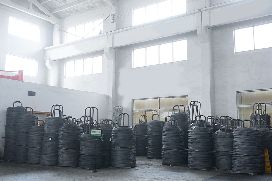 Pembungkusan dan pergudangan